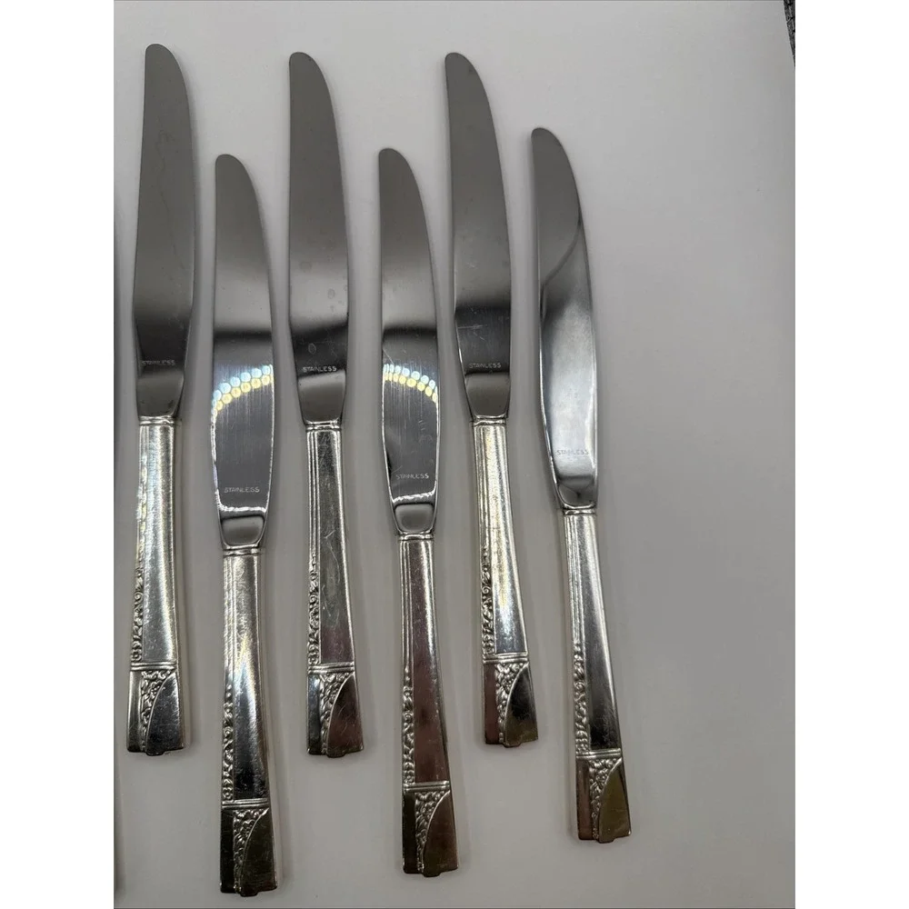 8 PCs Oneida  CAPRICE Nobility Plate Silverplate 9-1/8